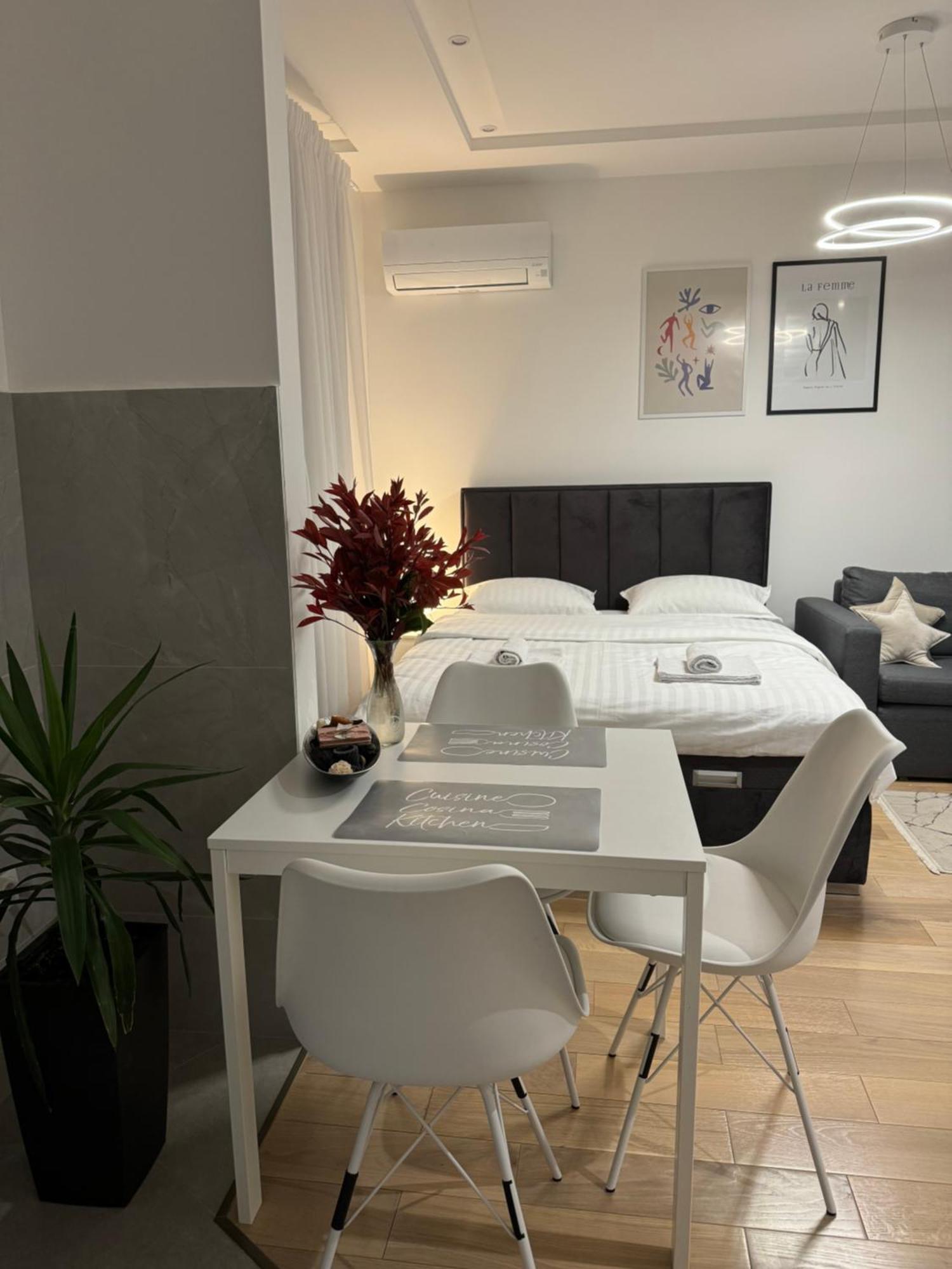 Apartman Porto เทรบินเย ภายนอก รูปภาพ