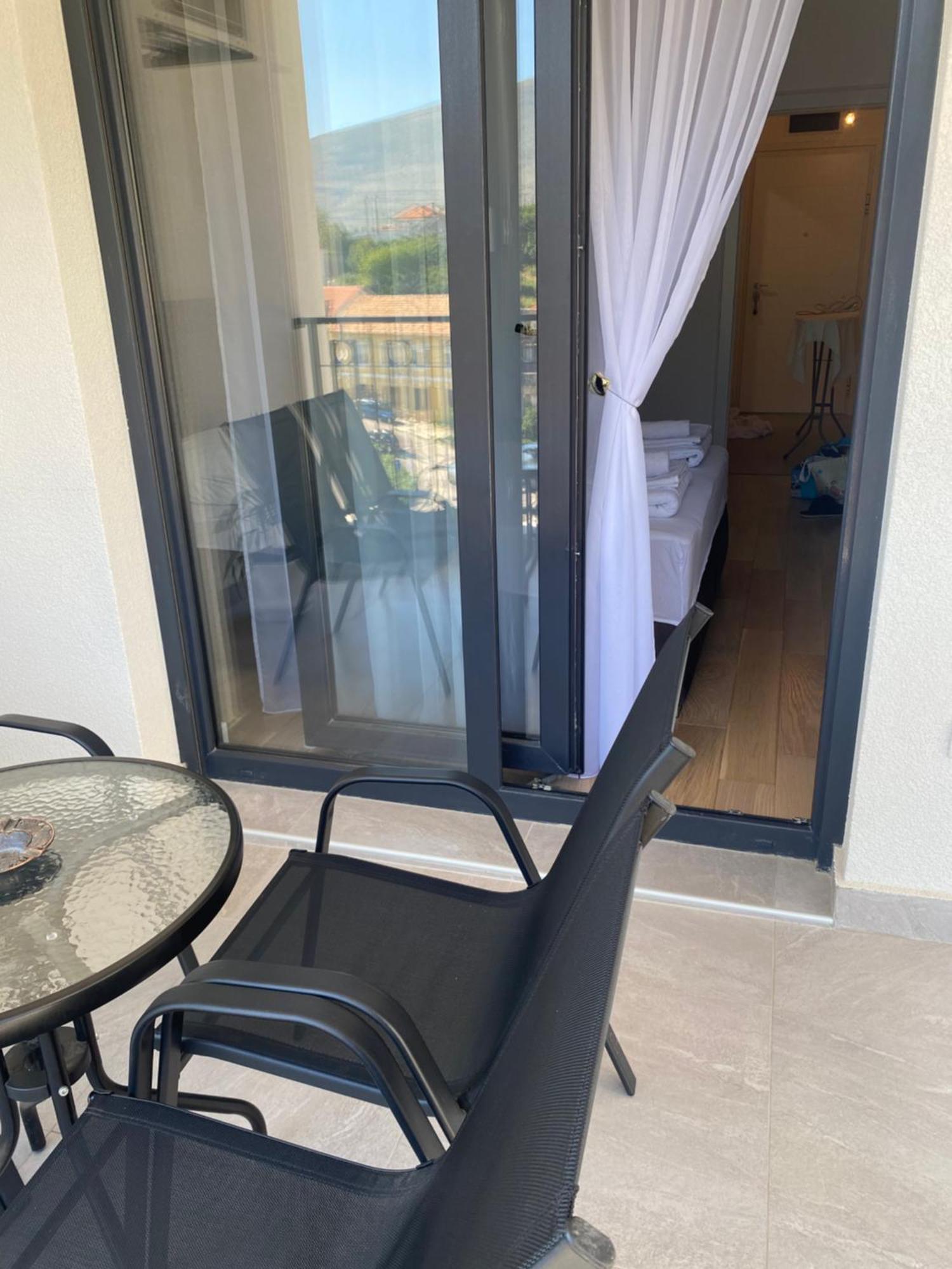 Apartman Porto เทรบินเย ภายนอก รูปภาพ