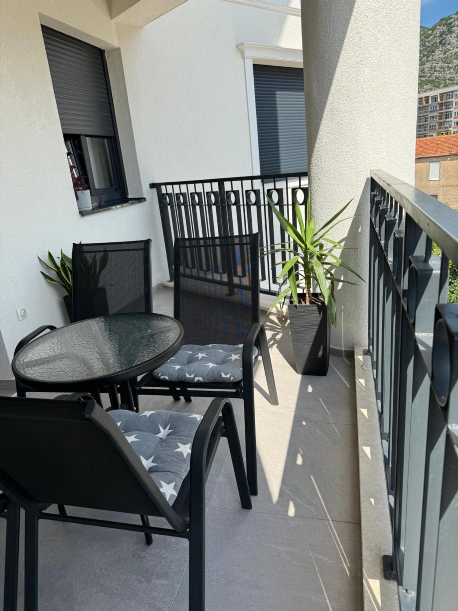 Apartman Porto เทรบินเย ภายนอก รูปภาพ